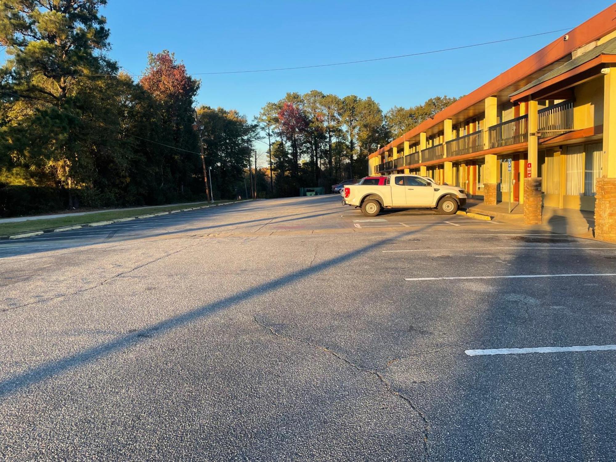 Budgetel Inn Phenix City Exterior photo
